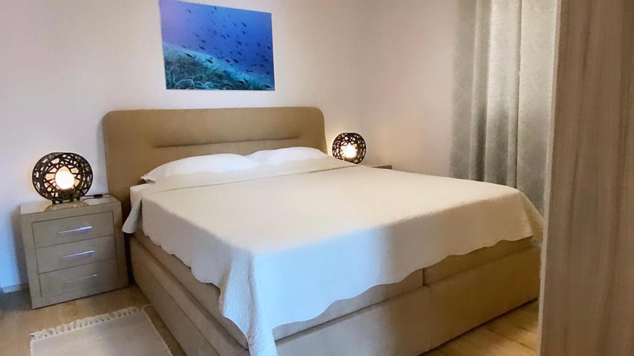 Apartments Tasha Mali Losinj Ngoại thất bức ảnh